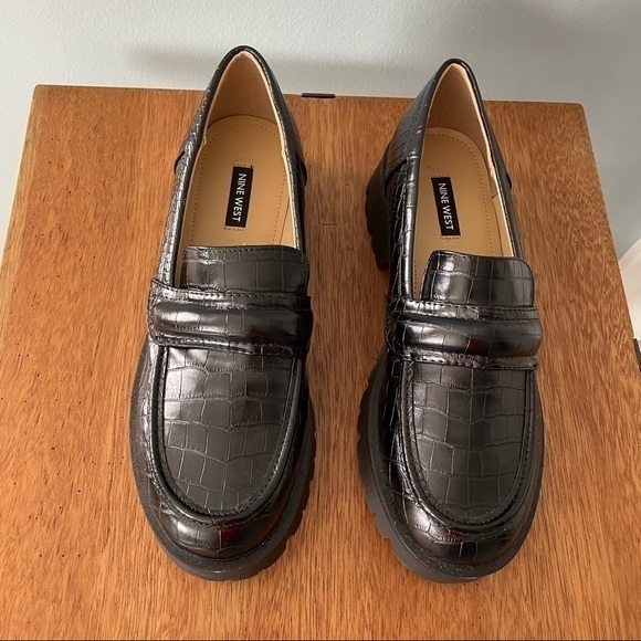 Nine West Black Croc-Embossed Loafers - Picture 4 of 10